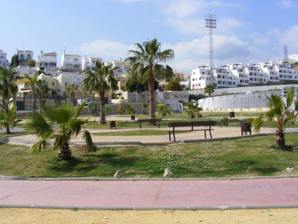 Apartamentos Las Rosas De Capistrano Nerja Luaran gambar